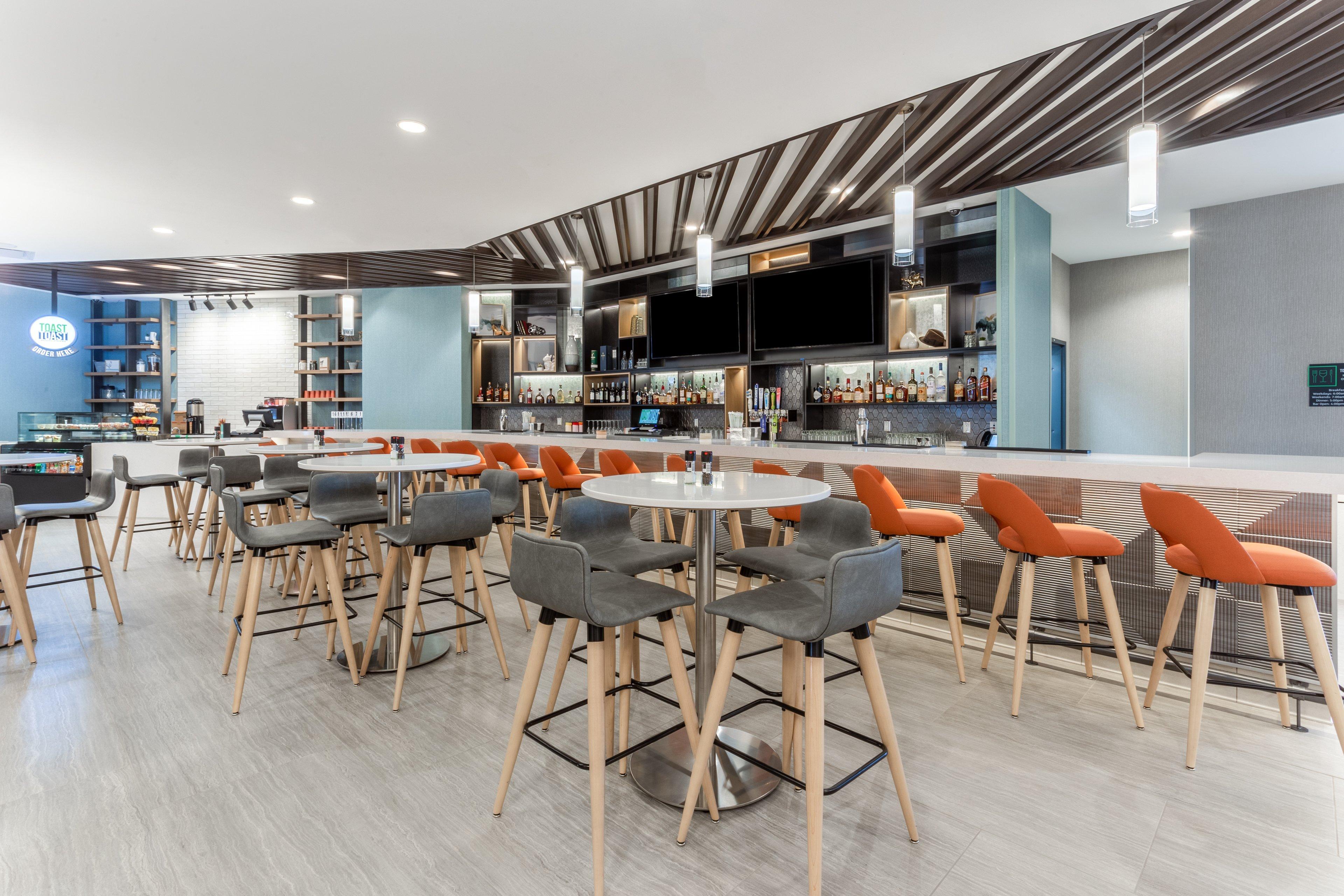 Holiday Inn & Suites Cedar Falls-Waterloo Event Ctr By Ihg מראה חיצוני תמונה