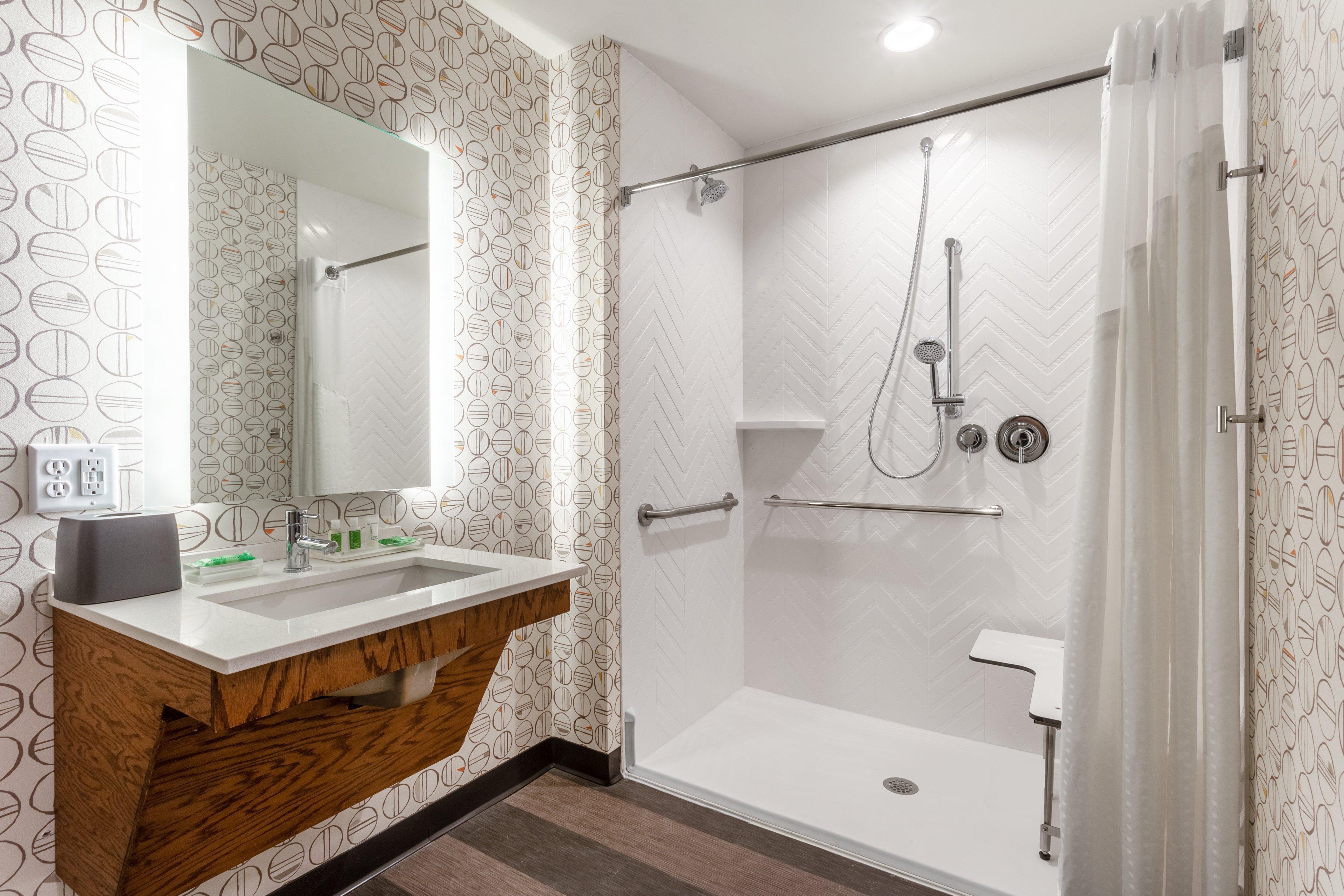 Holiday Inn & Suites Cedar Falls-Waterloo Event Ctr By Ihg מראה חיצוני תמונה