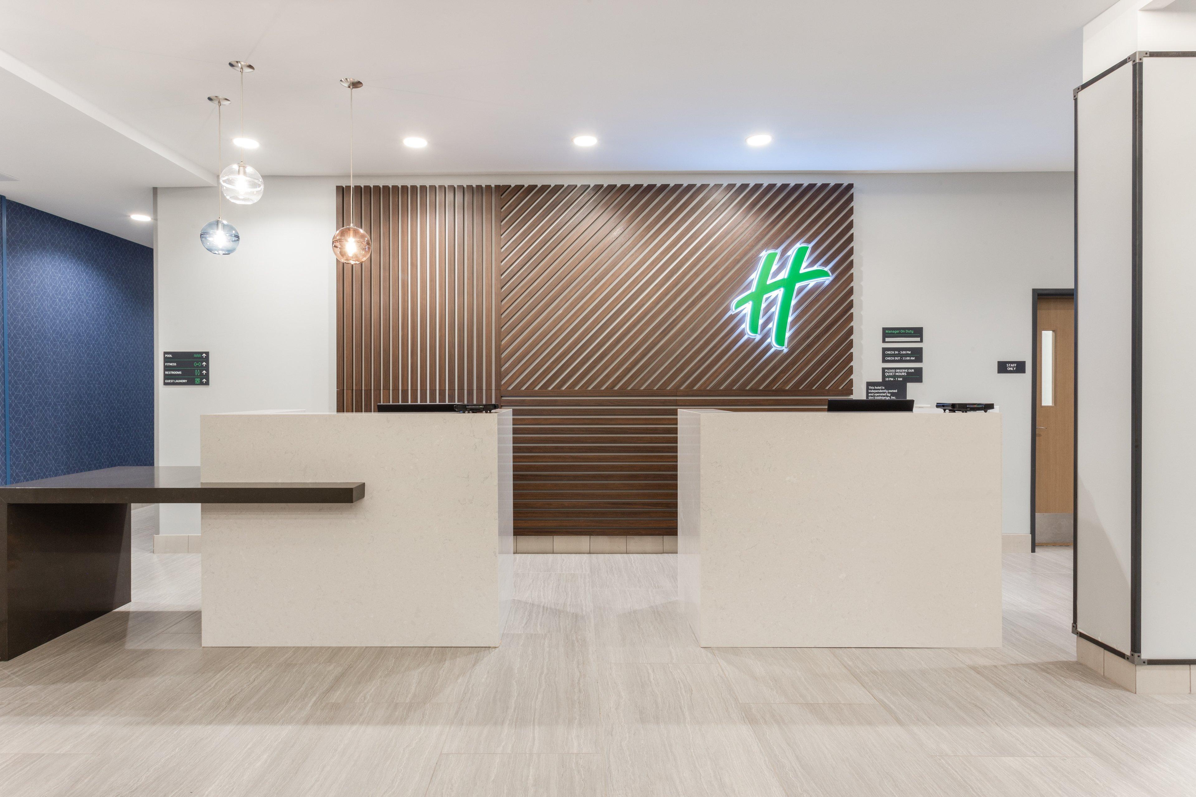 Holiday Inn & Suites Cedar Falls-Waterloo Event Ctr By Ihg מראה חיצוני תמונה