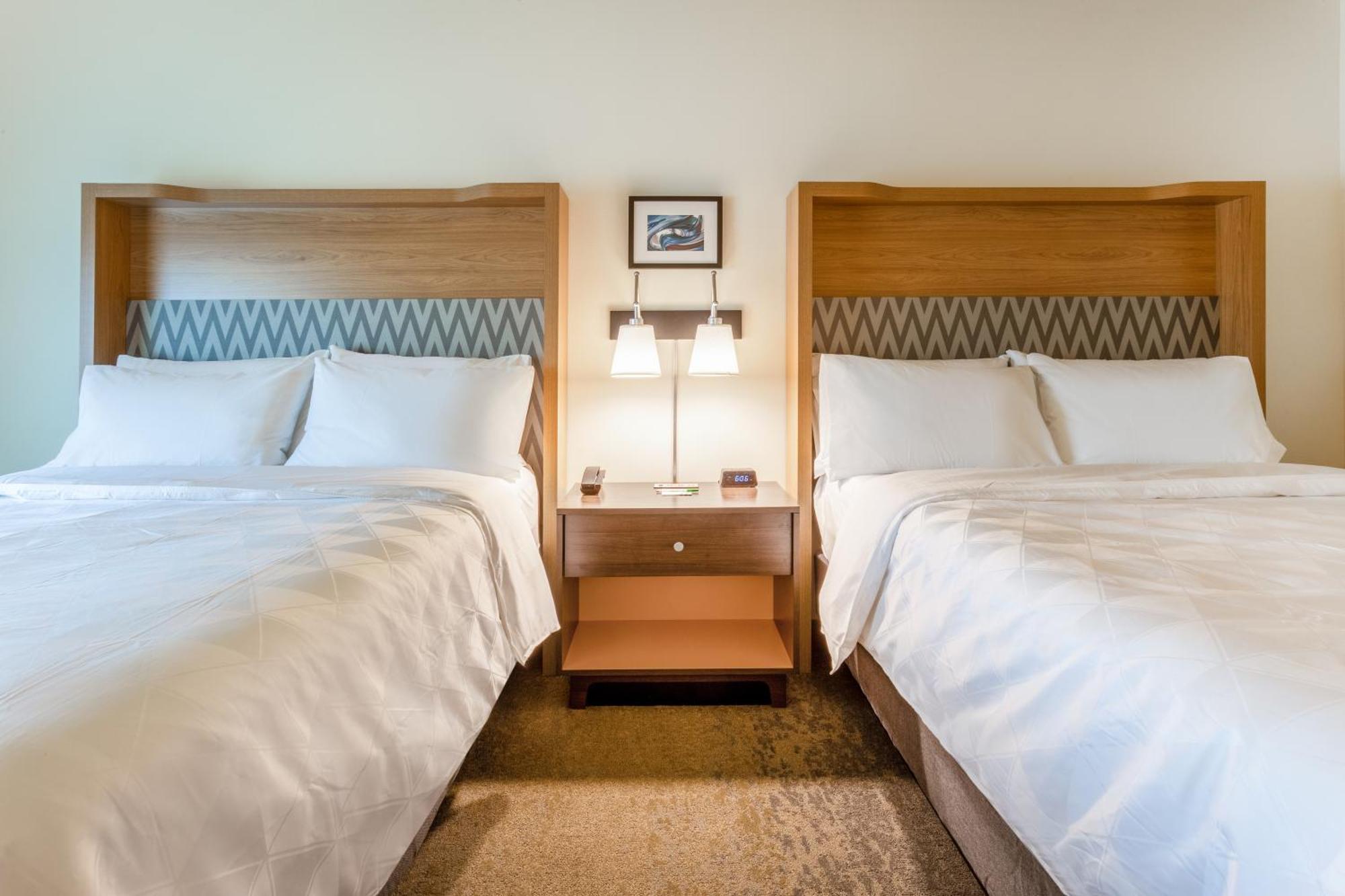 Holiday Inn & Suites Cedar Falls-Waterloo Event Ctr By Ihg מראה חיצוני תמונה